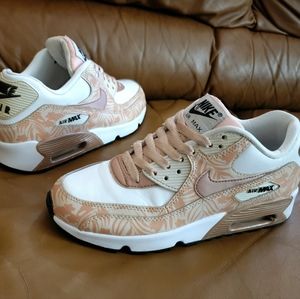 Women's/ Youth Nike Air Max 90 Brown White Size 6.5 Women or 5Y.